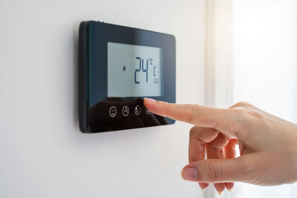 Thermostat pompe à chaleur mode été